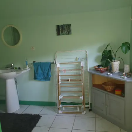 Maison De Pommiers En Normandie *
